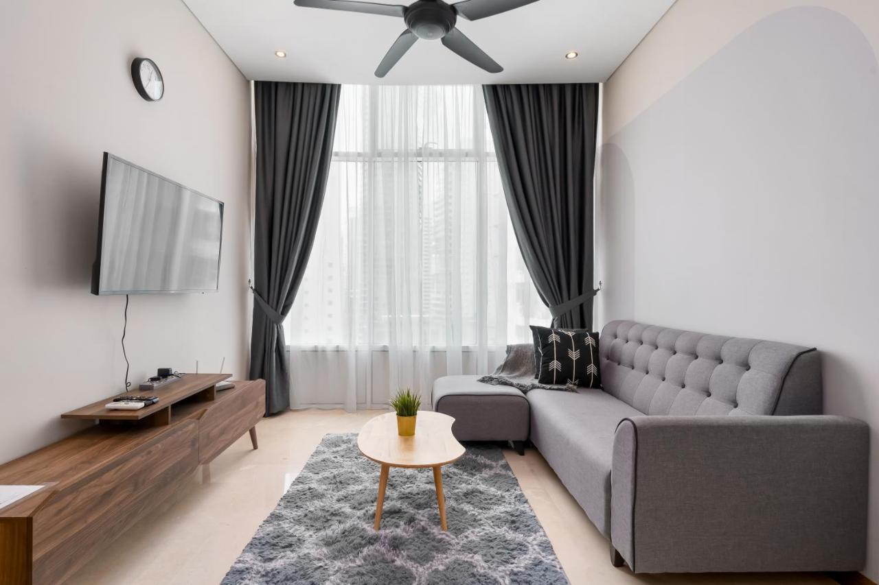 Sky Suites Klcc Homestay By Birdy Stay Kuala Lumpur Exterior foto