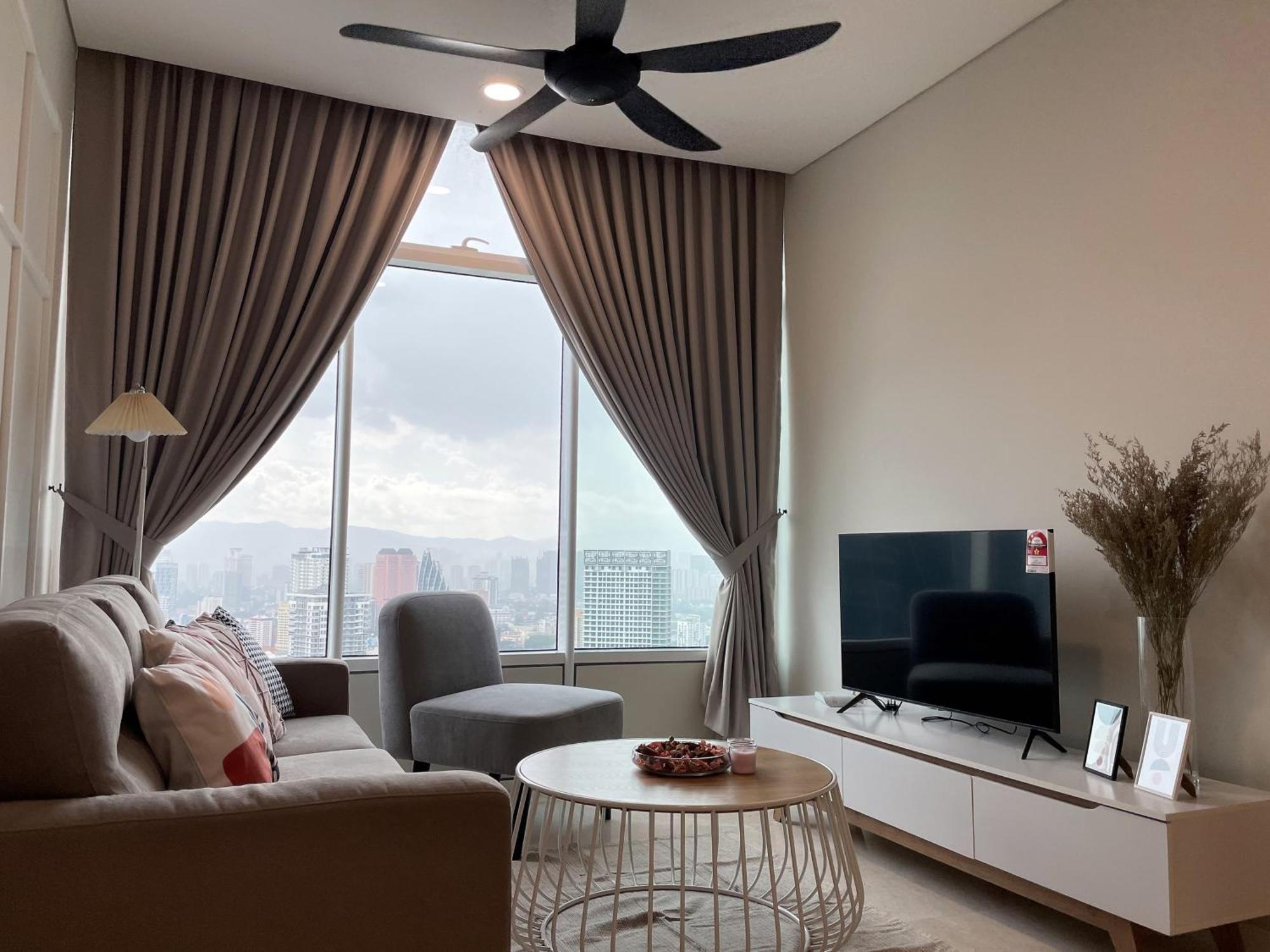 Sky Suites Klcc Homestay By Birdy Stay Kuala Lumpur Exterior foto