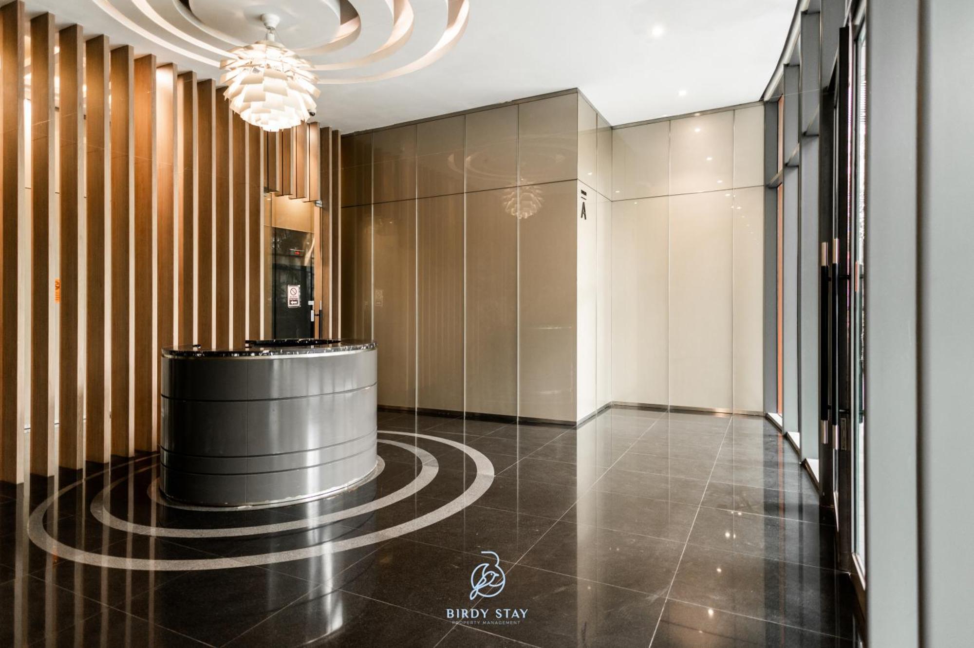 Sky Suites Klcc Homestay By Birdy Stay Kuala Lumpur Exterior foto