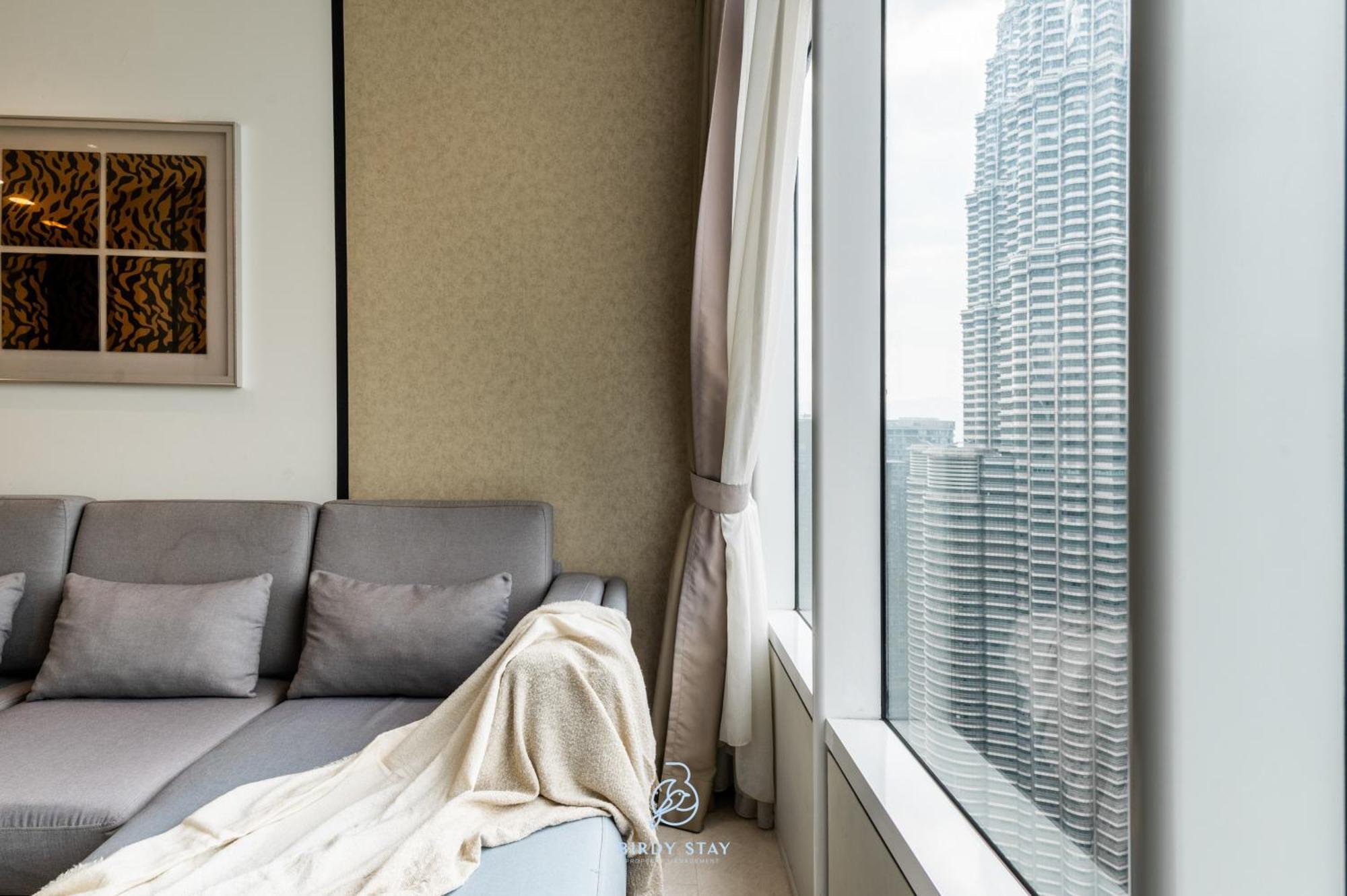 Sky Suites Klcc Homestay By Birdy Stay Kuala Lumpur Habitación foto