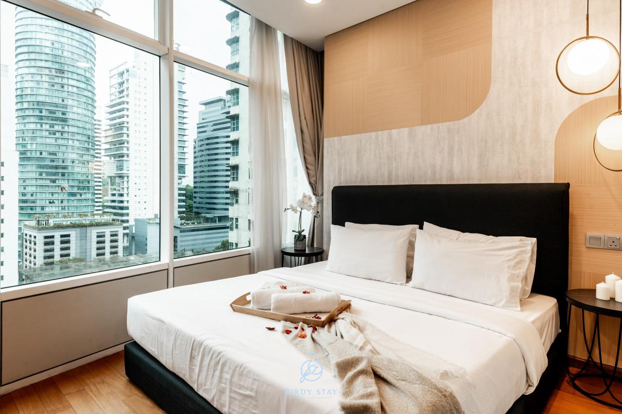 Sky Suites Klcc Homestay By Birdy Stay Kuala Lumpur Habitación foto